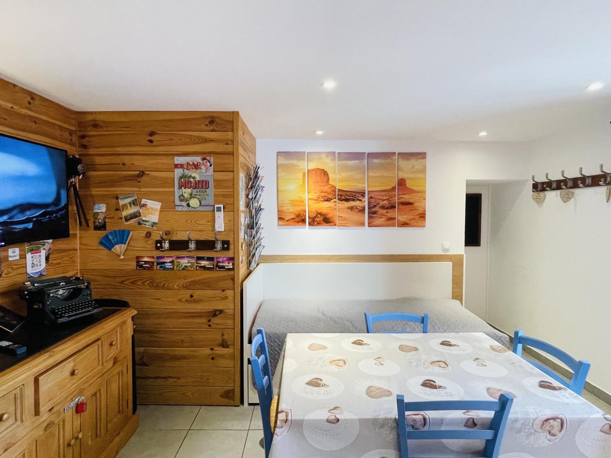 Le Lodge Spa Saint-Laurent-d'Andenay Εξωτερικό φωτογραφία