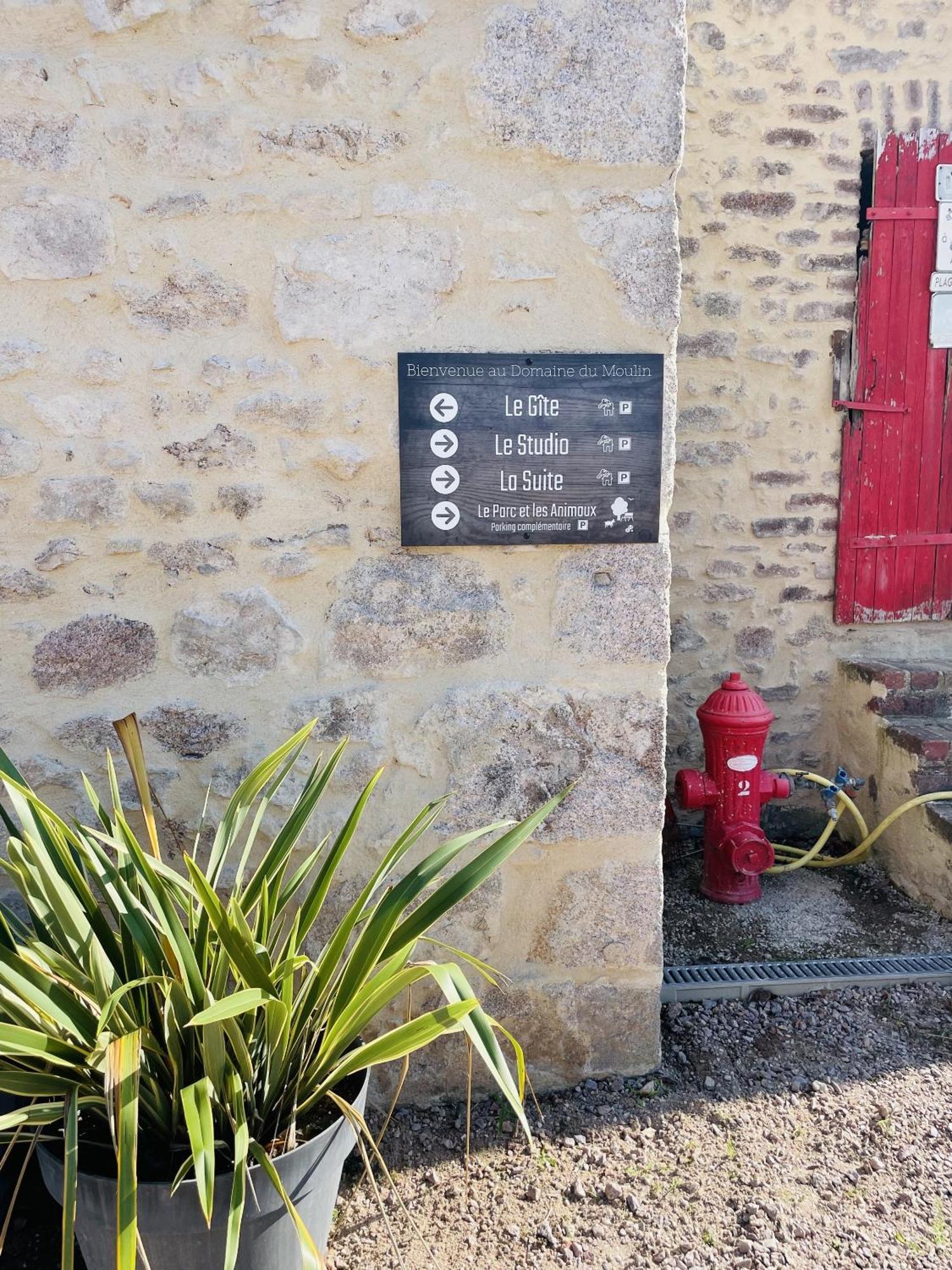 Le Lodge Spa Saint-Laurent-d'Andenay Εξωτερικό φωτογραφία