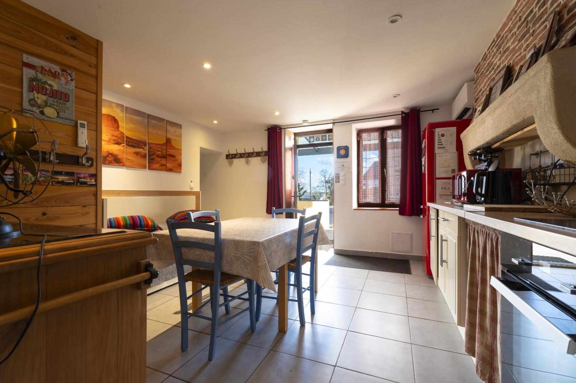 Le Lodge Spa Saint-Laurent-d'Andenay Εξωτερικό φωτογραφία